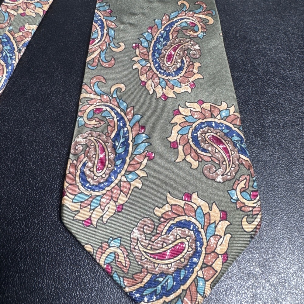 Yves Saint Laurent Necktie Mens One‎ Size Sage Green Paisley Silk Vintage France